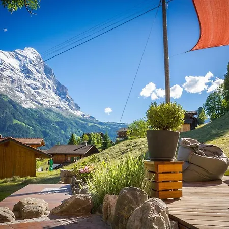 Lauberhorn Hotel 2*