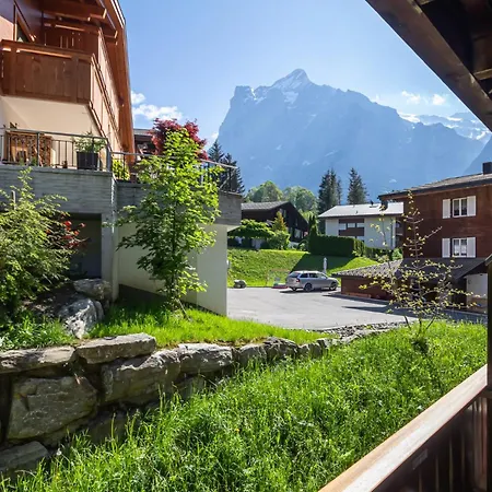Lauberhorn Hotel 2*