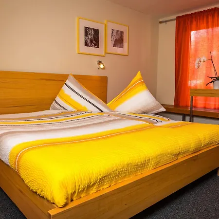 Lauberhorn Hotel 2*